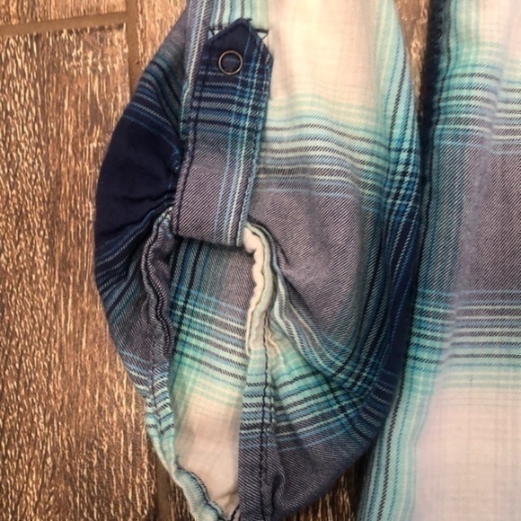 Sonoma Size M light weight half button down top - Picture 6 of 6